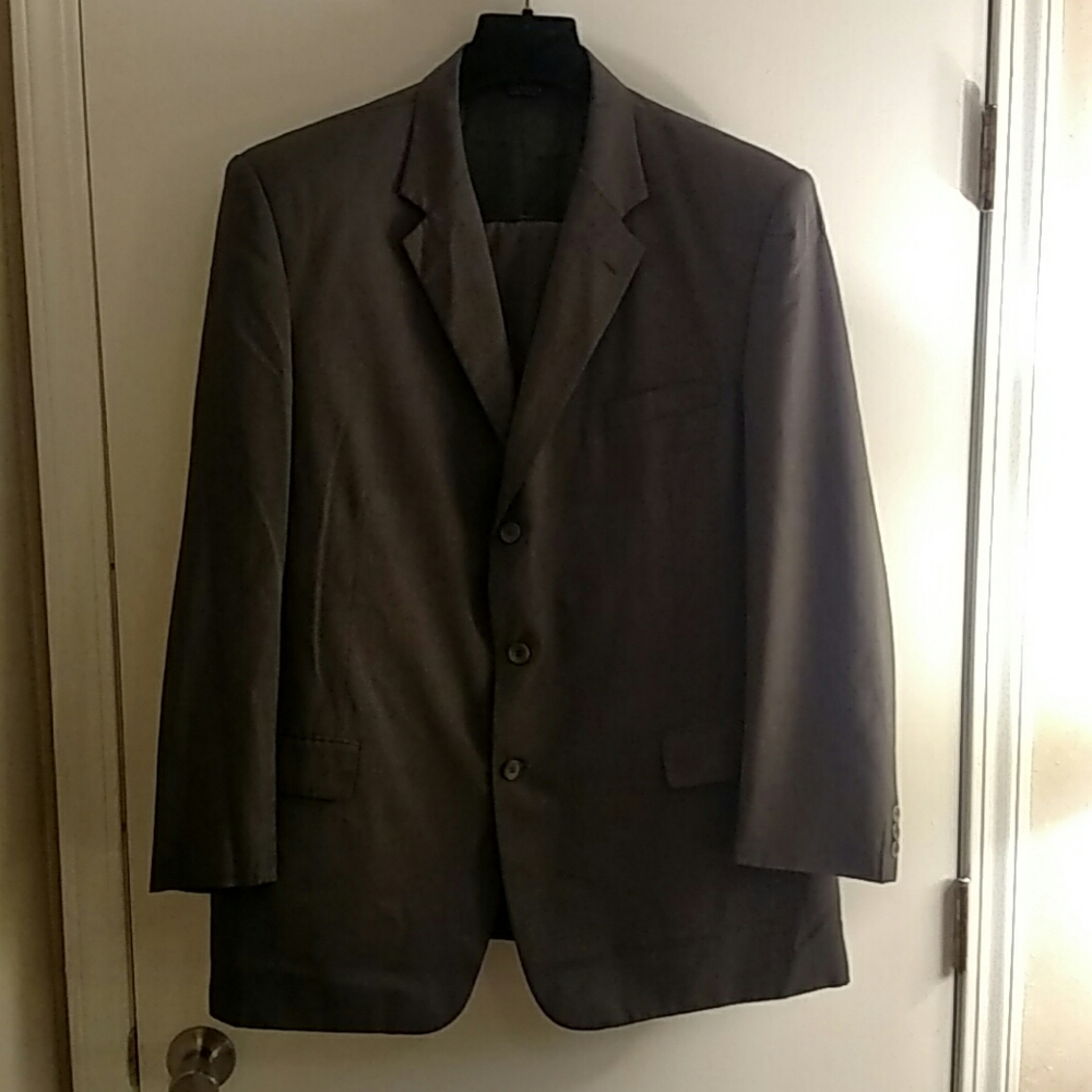 Men's Gray Suit